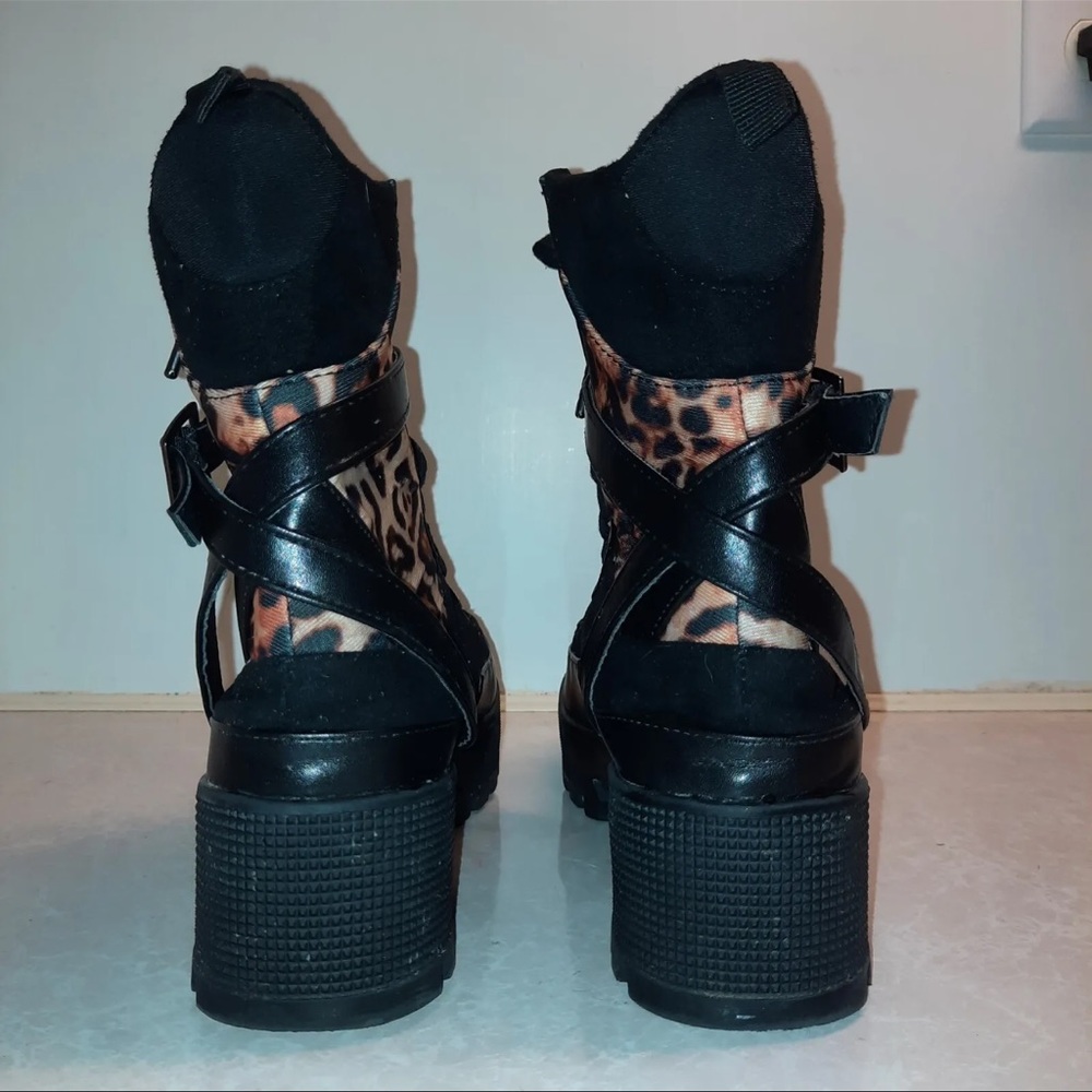 CAPE ROBBIN Goth Alt Ankle High Belted Lace Black Leopard Print COMBAT BOOTS 7 - Picture 5 of 6